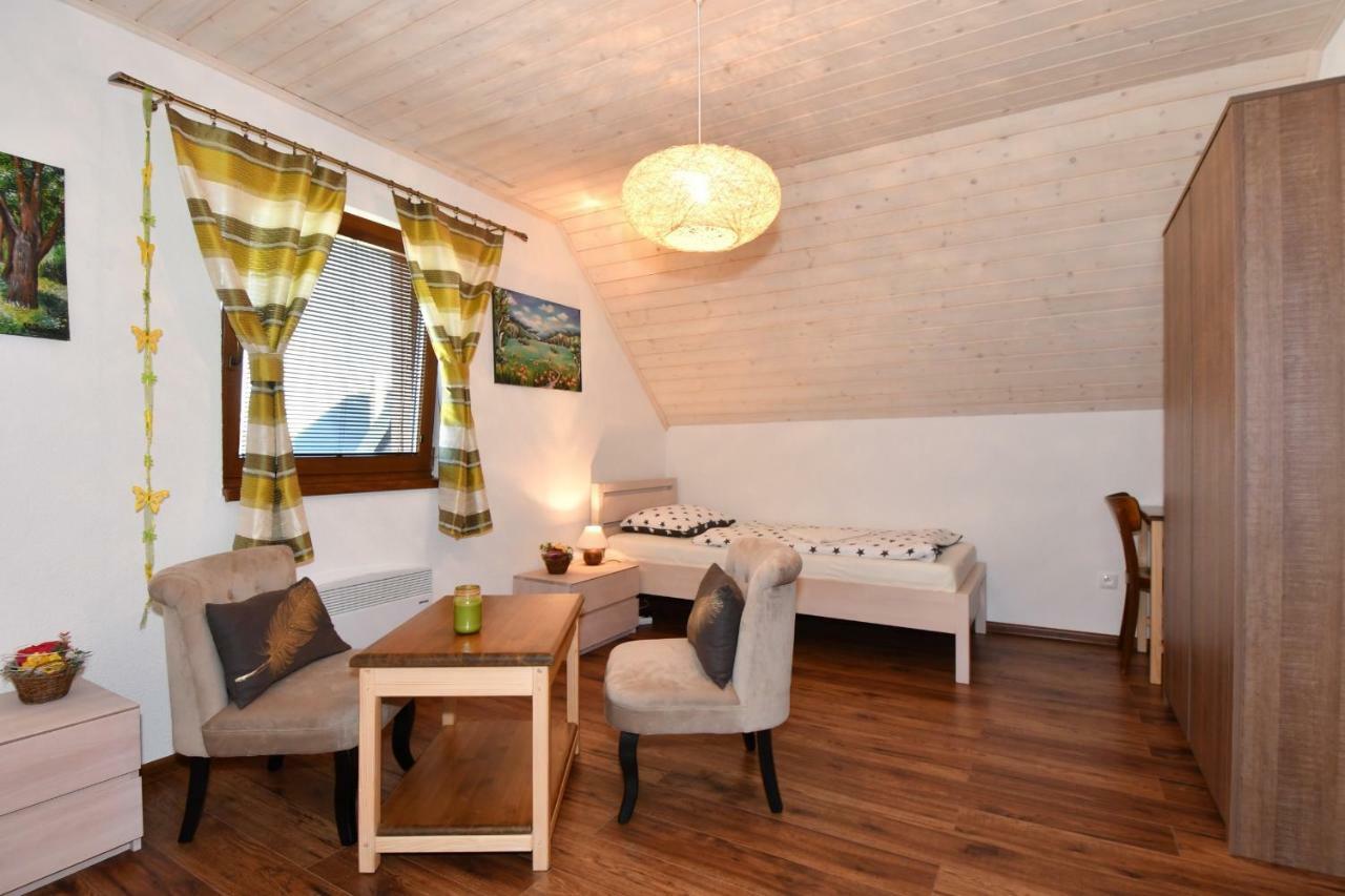 Villa Zoja High Tatras สตารา เลชนา ภายนอก รูปภาพ