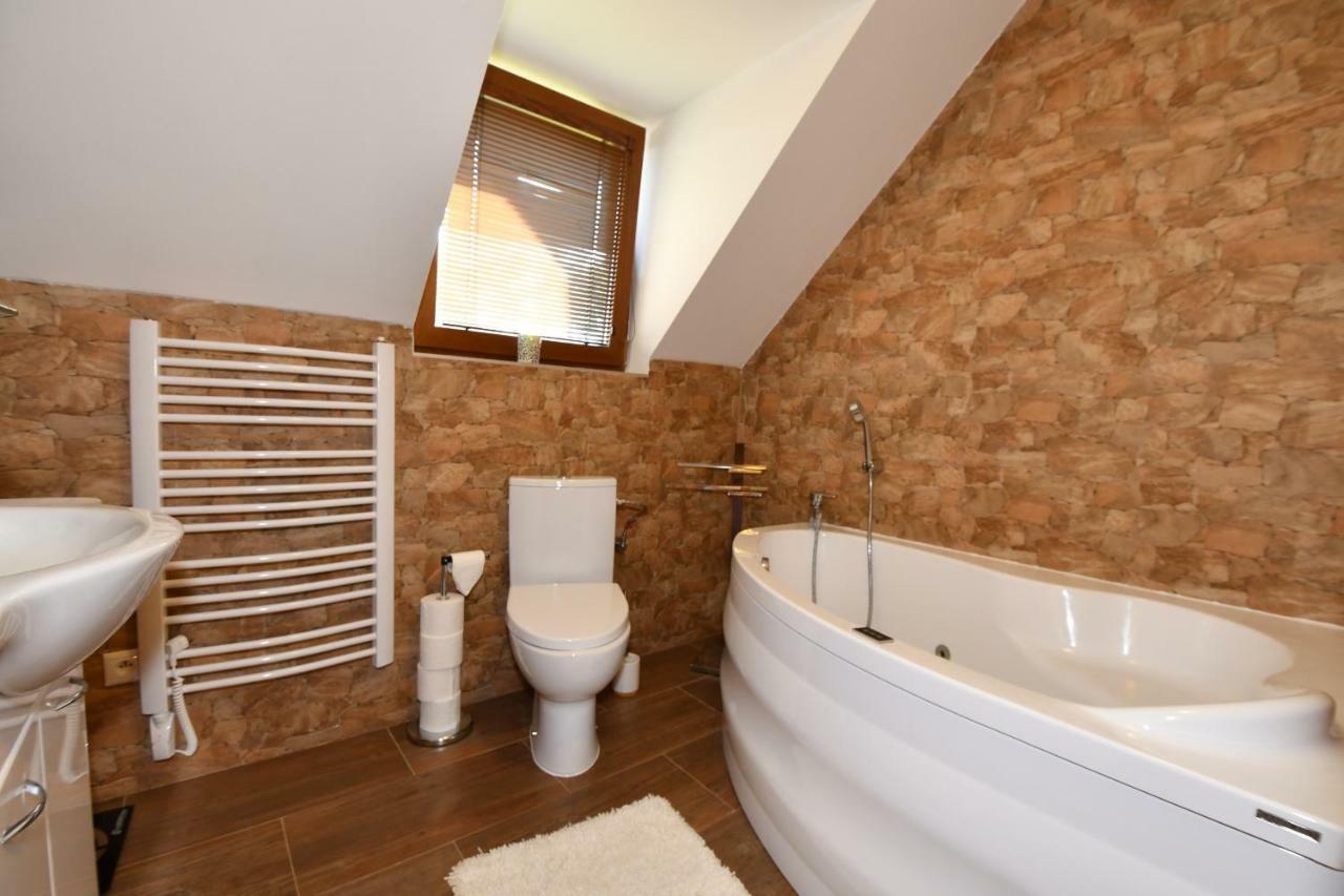 Villa Zoja High Tatras สตารา เลชนา ภายนอก รูปภาพ